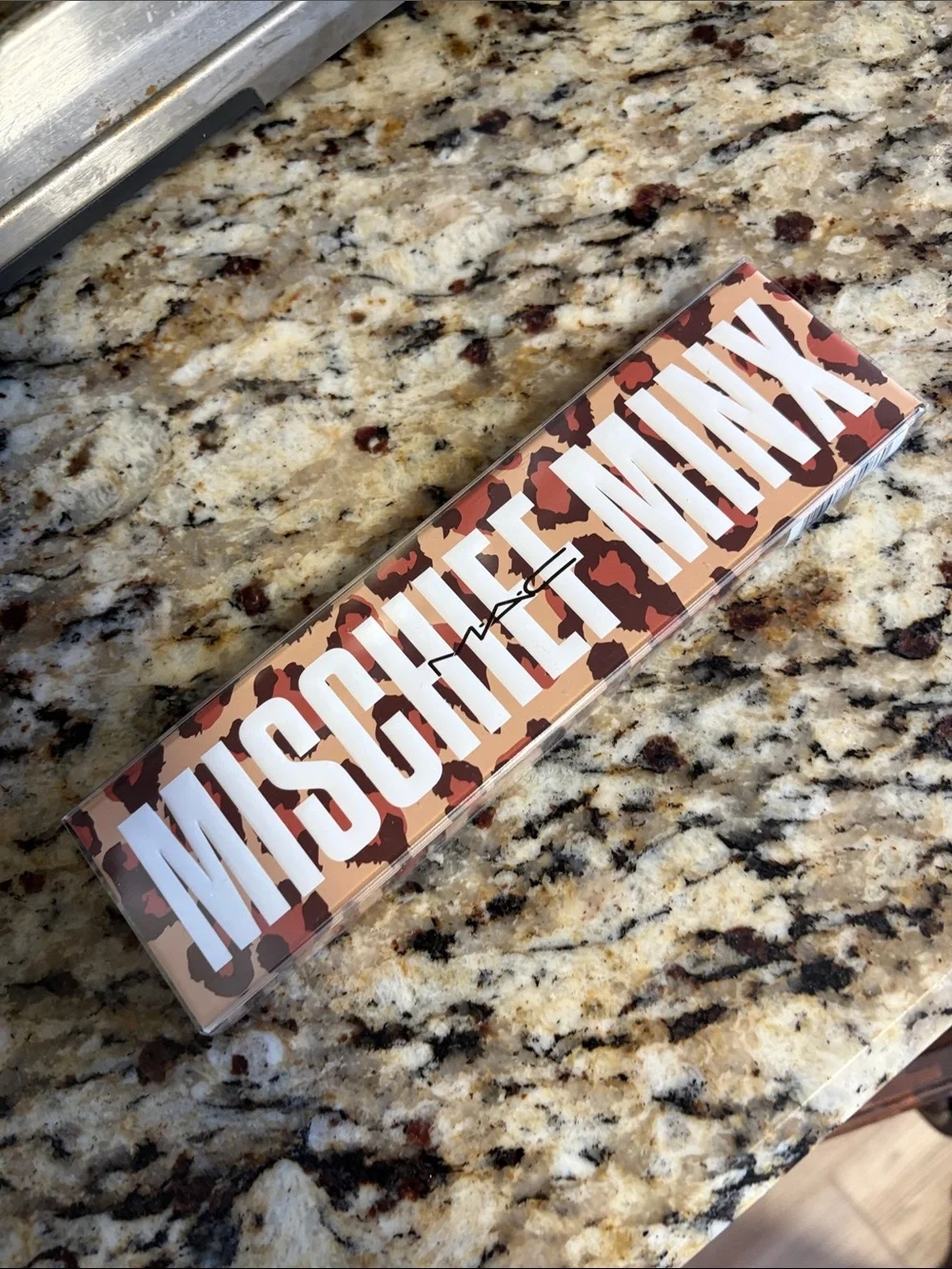 🧸✨Mac Mischief Minx Eyeshadow Palette